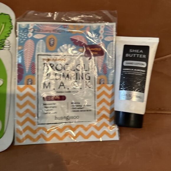 Big Makeup Lot Mask Autobalm Hand Lotion LA Colors - Picture 7 of 8